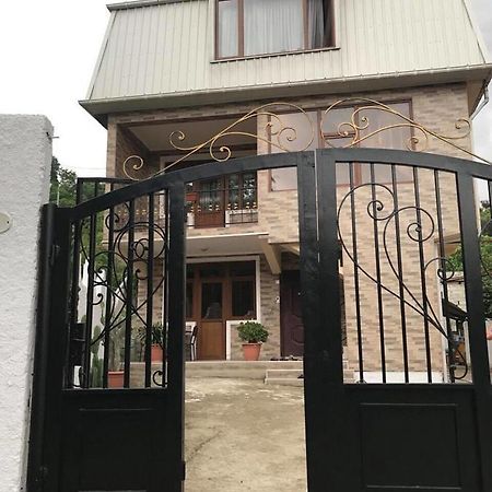 Lela'S Guest House Batumi Kültér fotó